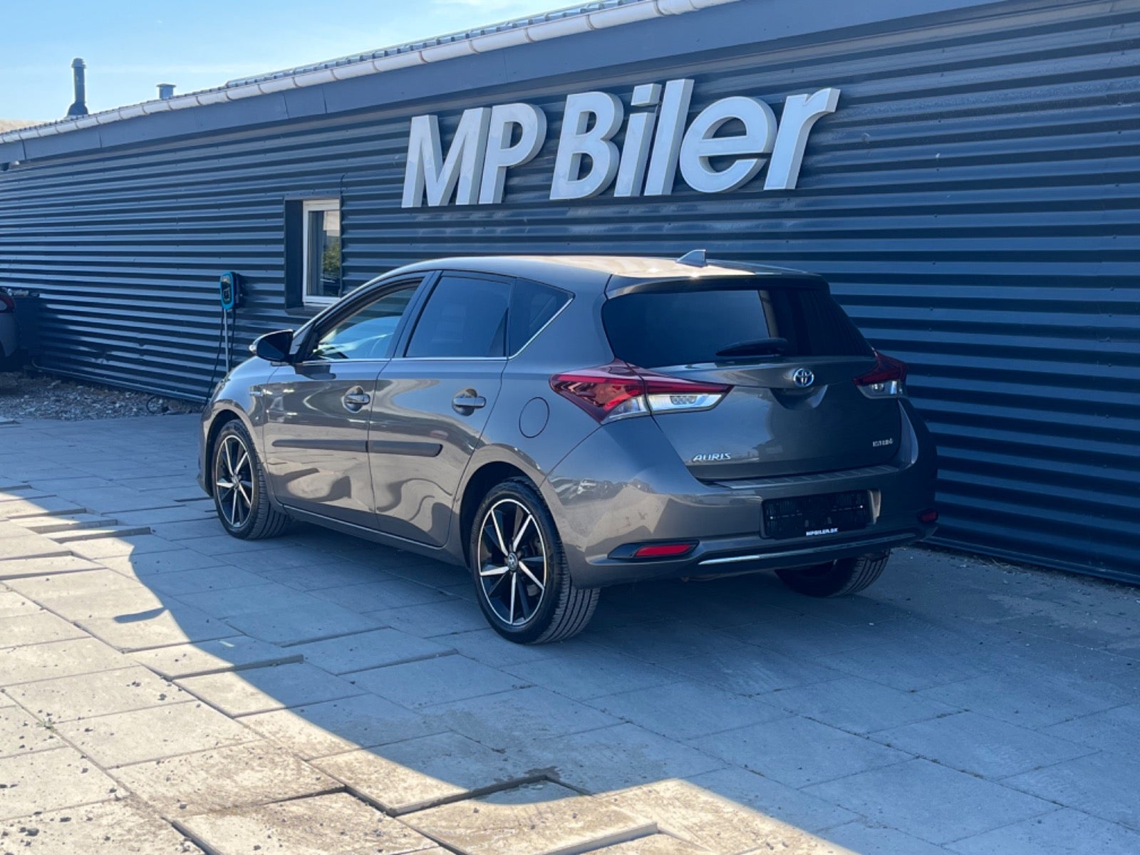 Billede af Toyota Auris 1,8 Hybrid H2 Selected CVT