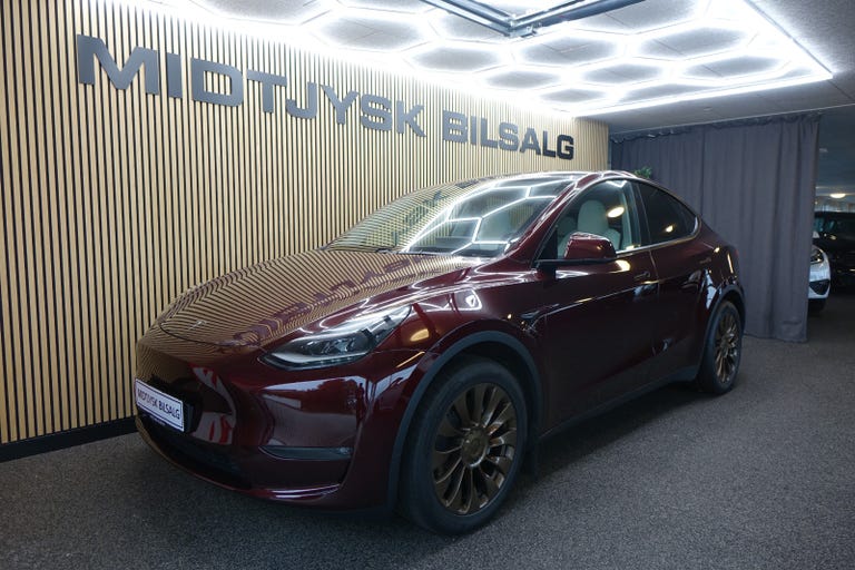 Tesla Model Y Long Range AWD