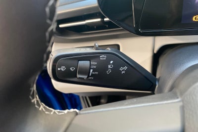 Ford Explorer Select Extended Range