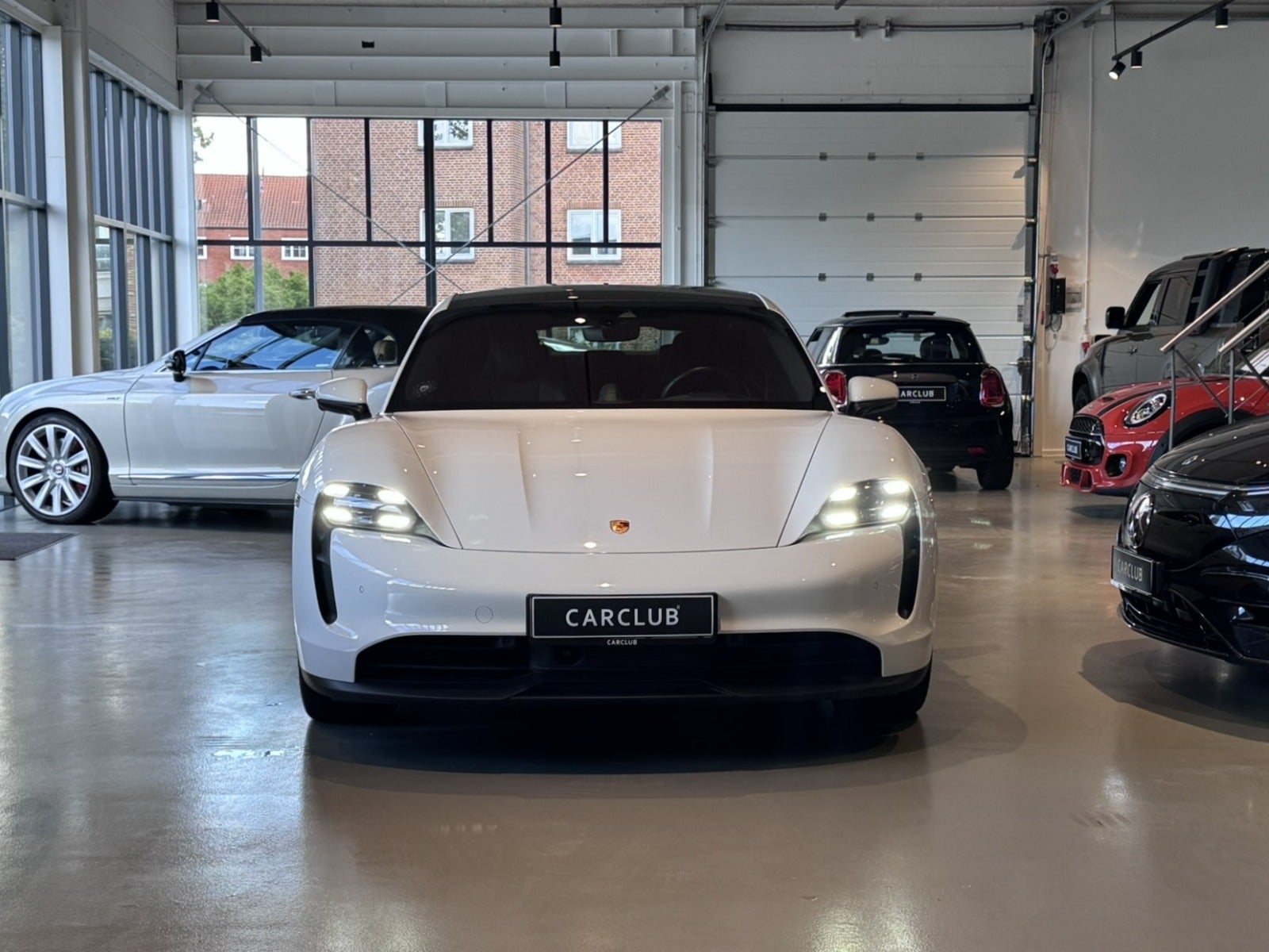 Porsche Taycan 4S Performance+