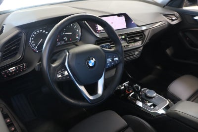 BMW 118i Sport Line aut.