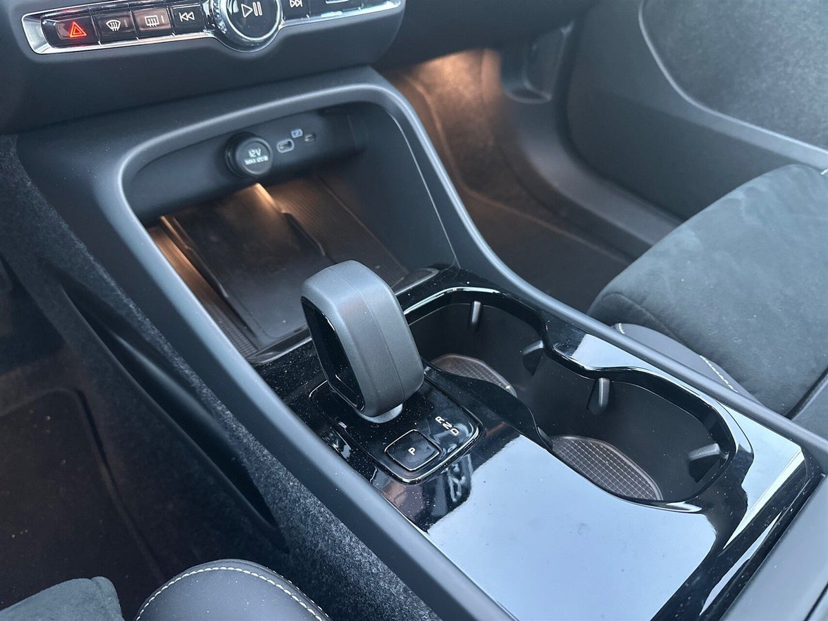 Volvo EX40 Extended Range Black Edition billede 15