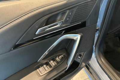 BMW iX1 xDrive30 X-Line