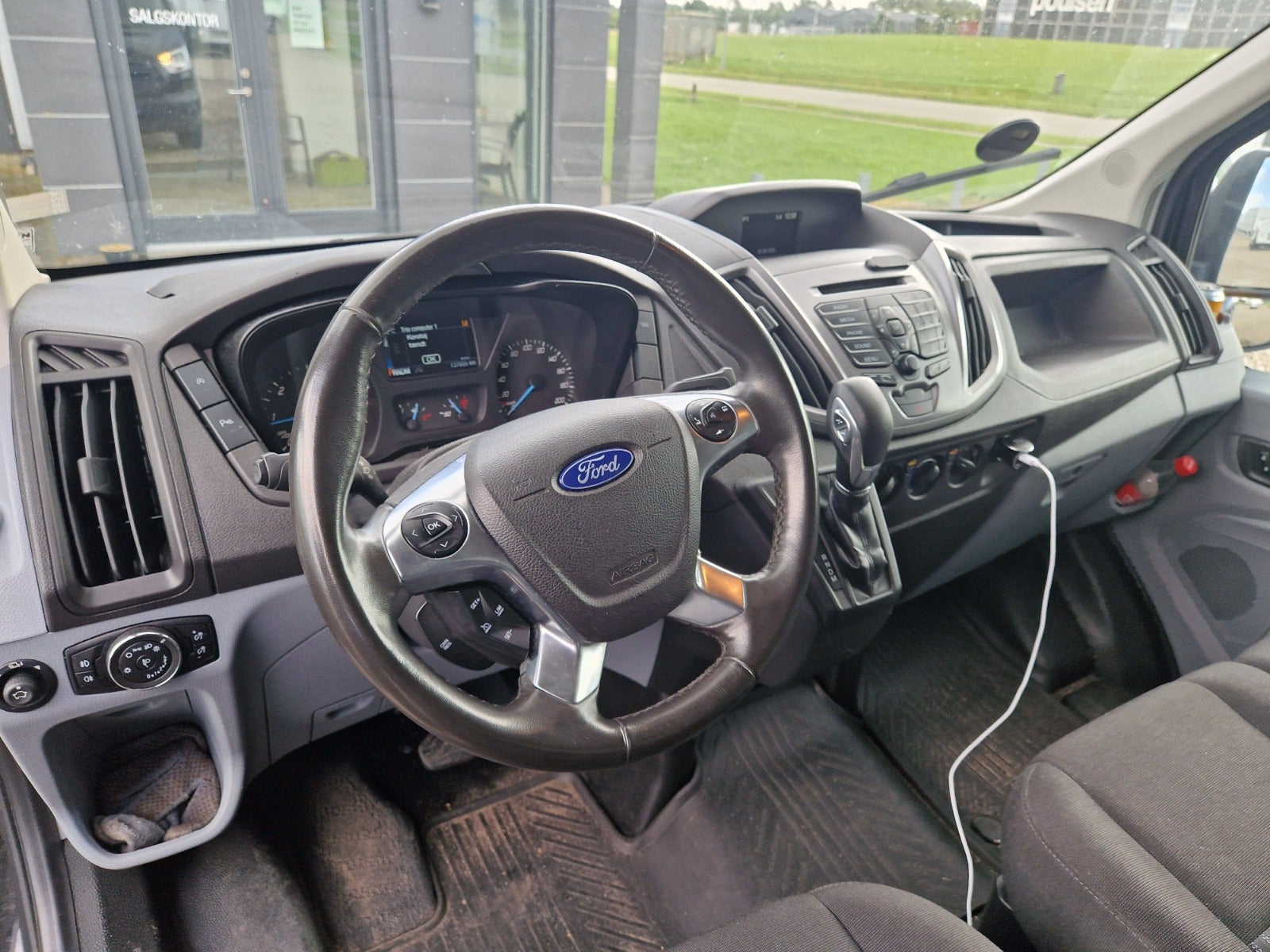 Billede af Ford Transit 350 L2 Van 2,0 TDCi 130 Trend aut. H2 FWD
