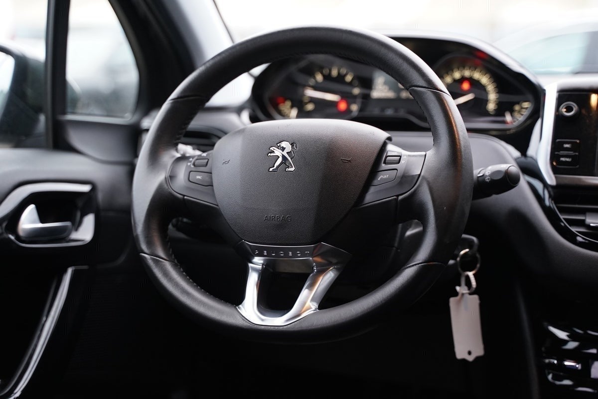 Billede af Peugeot 208 1,5 BlueHDi 100 Envy+