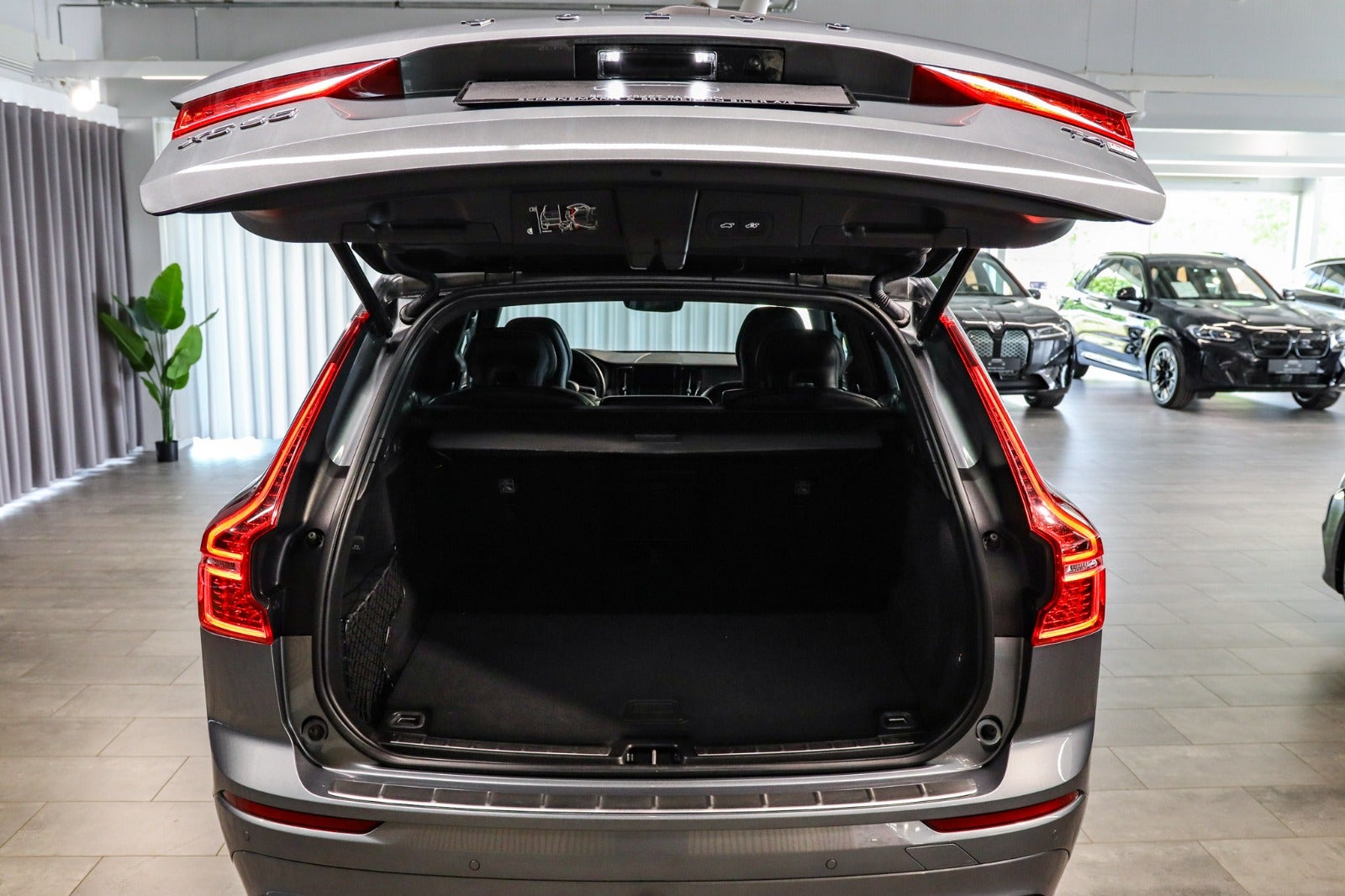 Billede af Volvo XC60 2,0 T4 190 R-Design aut.