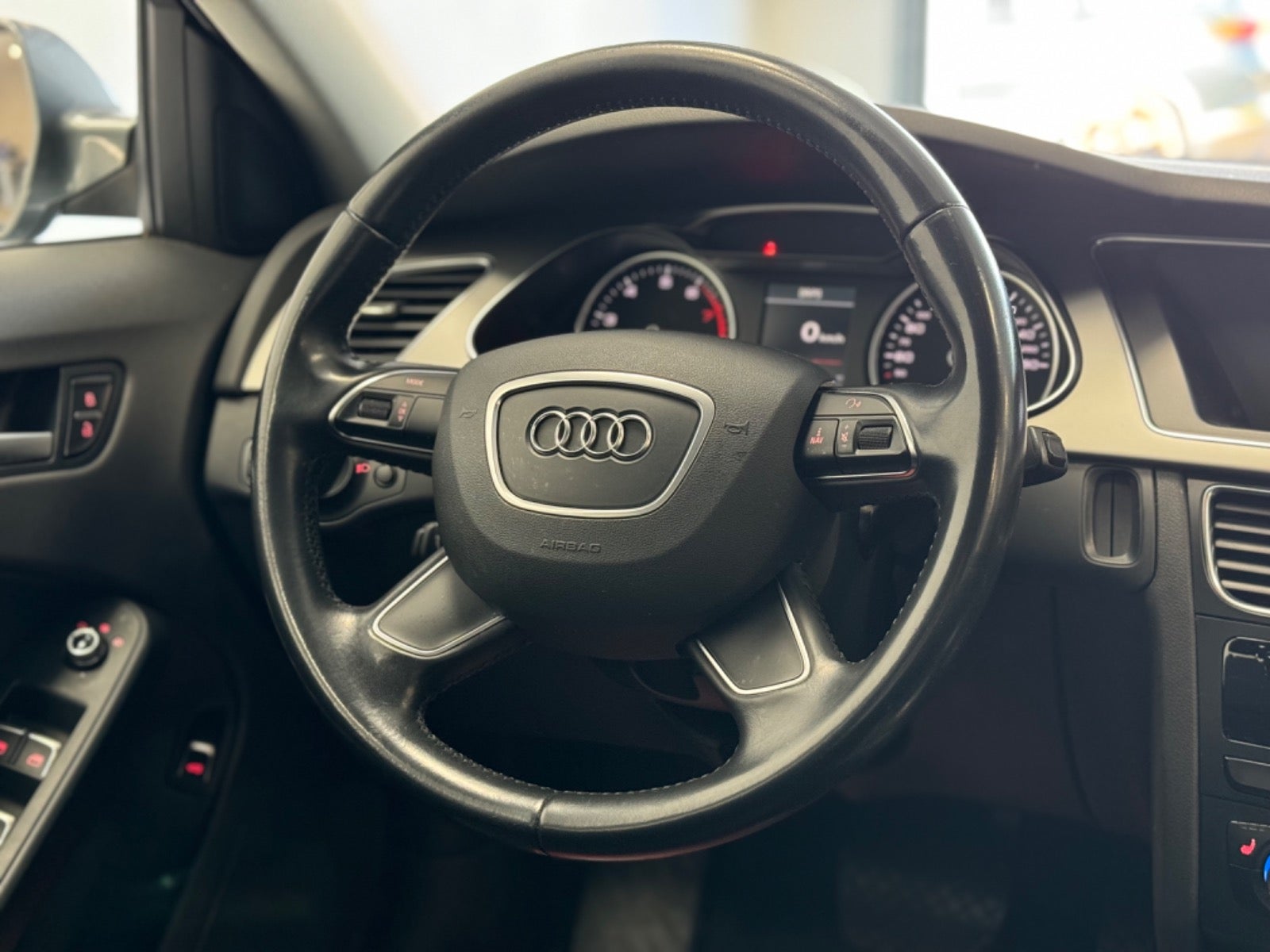 Audi A4 2014