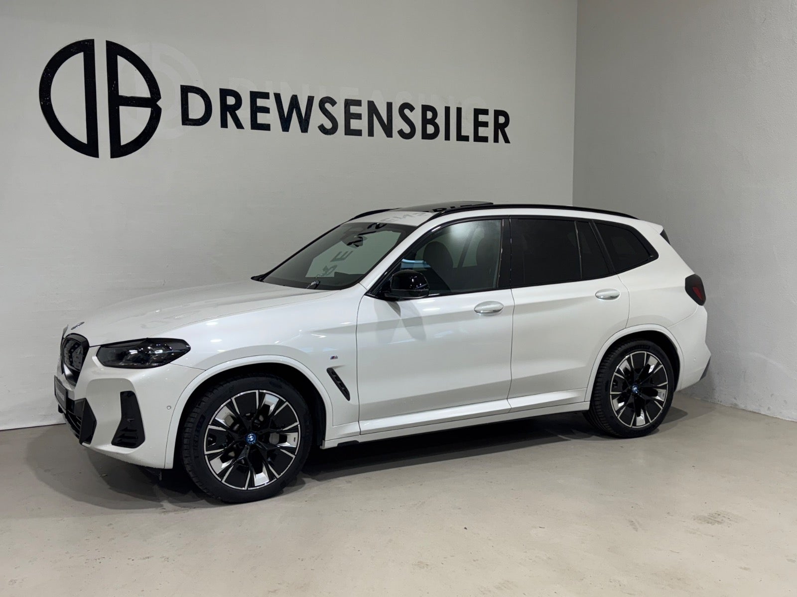 BMW iX3 Charged Plus M-Sport