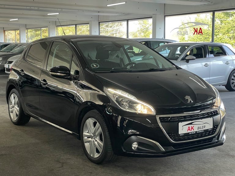 Peugeot 208 BlueHDi 100 Signature Sky