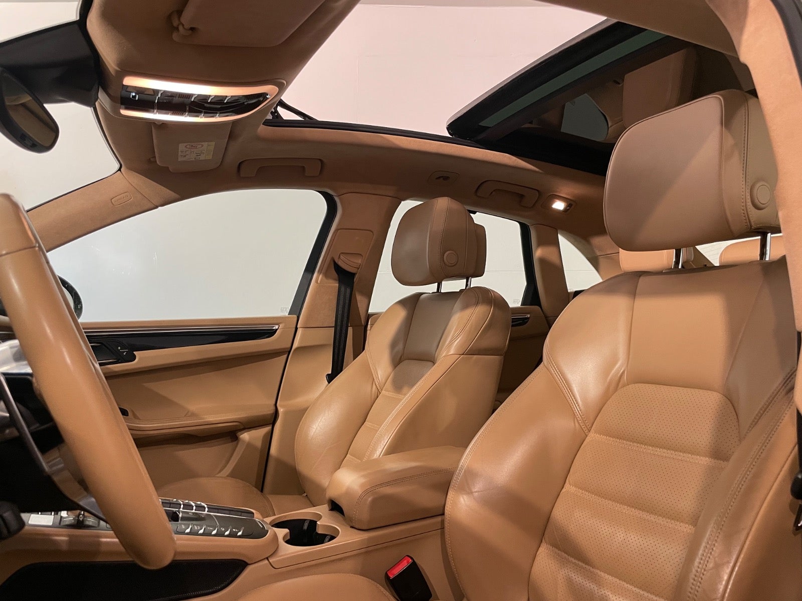 Porsche – Macan Turbo