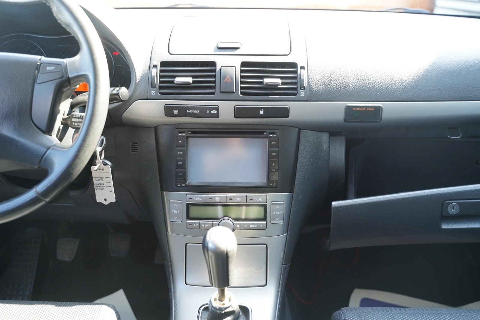 Billede af Toyota Avensis 1,8 VVT-i Sol stc.