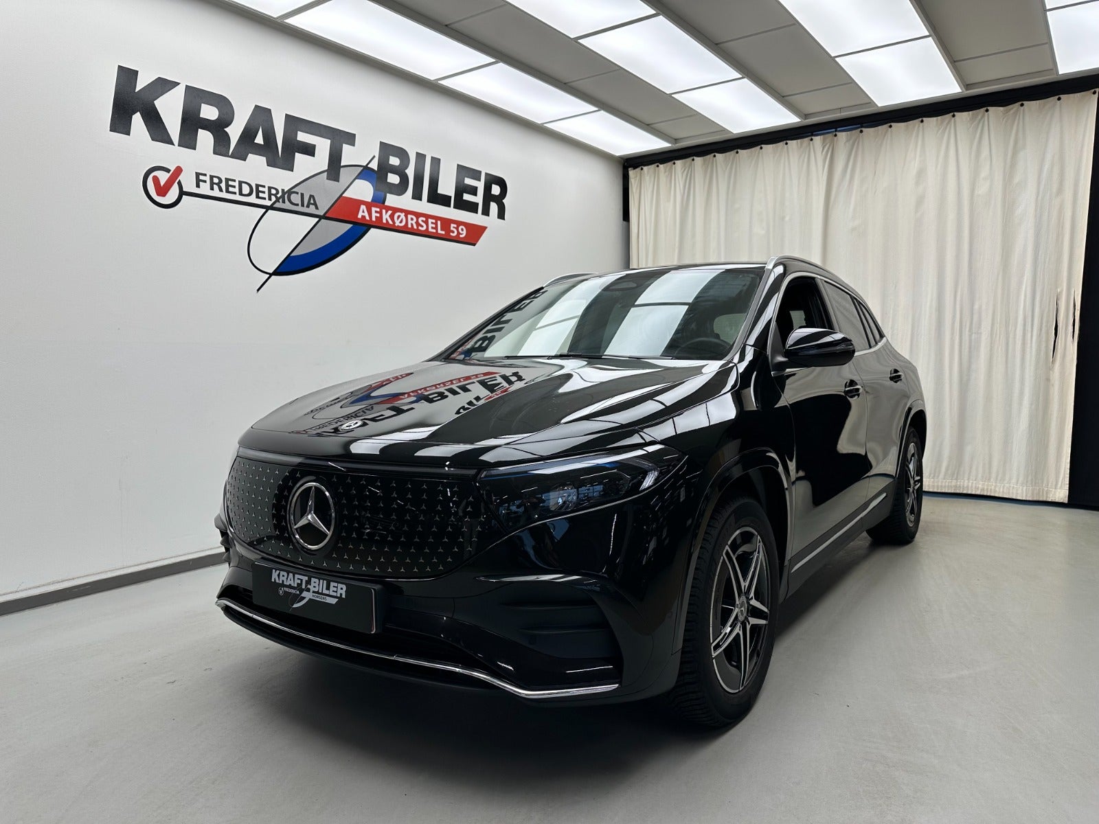 Billede af Mercedes EQA350  AMG Line 4Matic