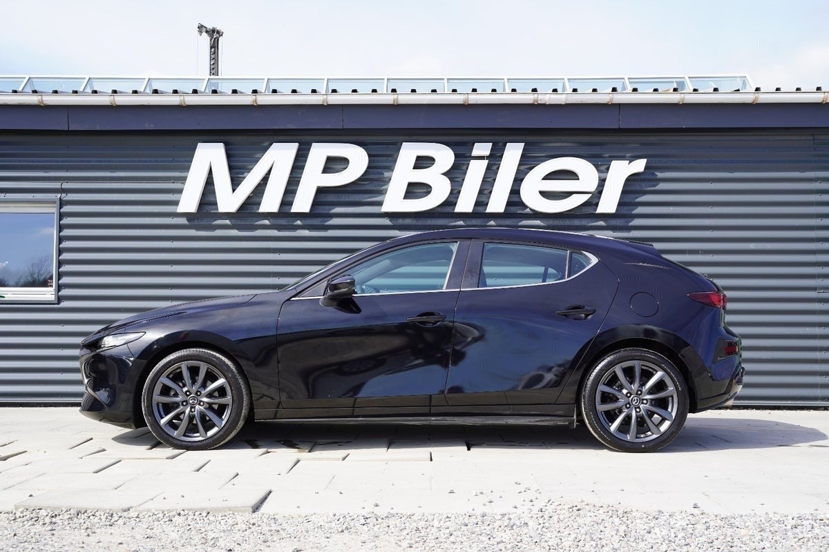 Billede af Mazda 3 1,8 SkyActiv-D 116 Sky aut.