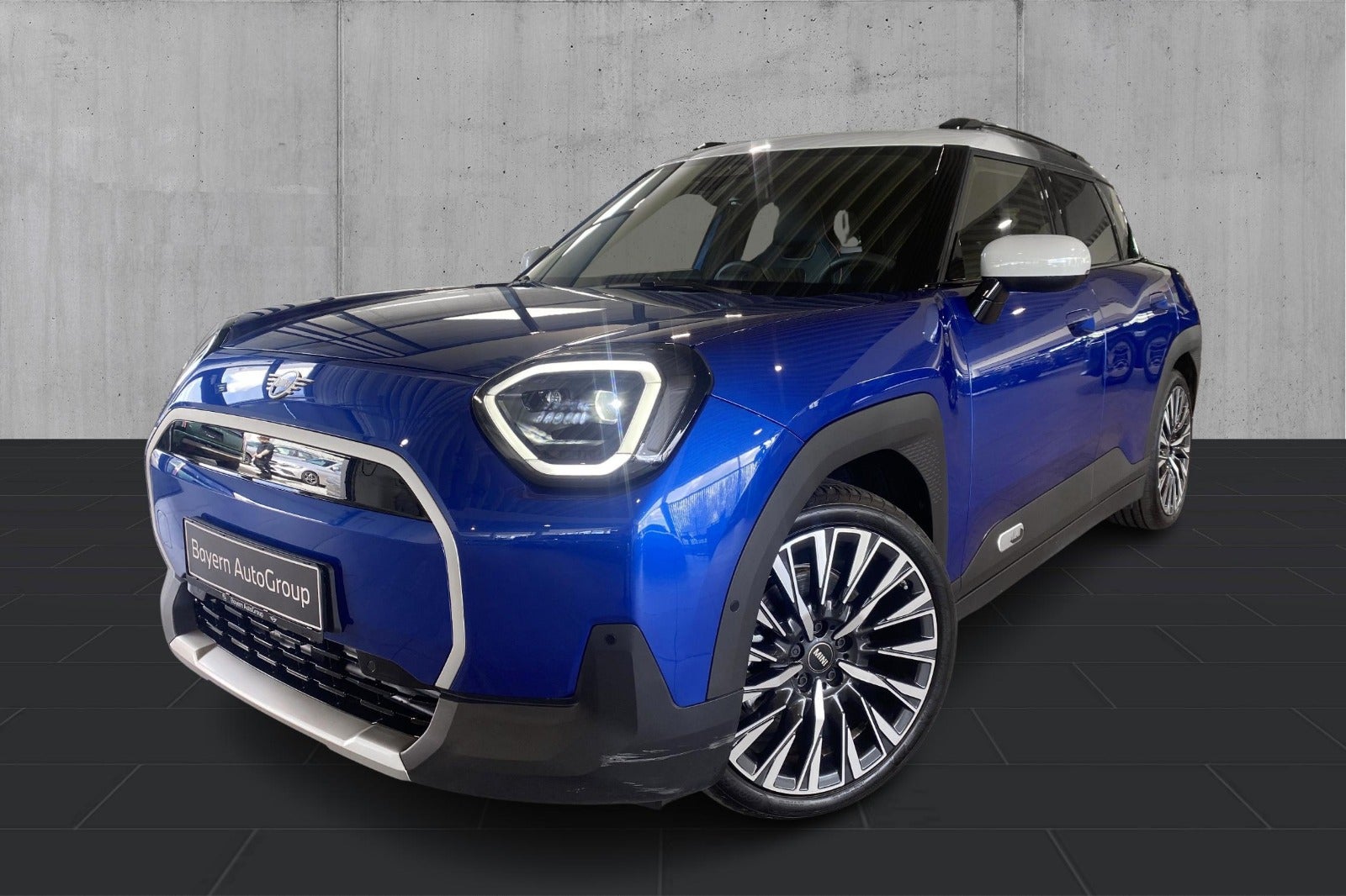 MINI Aceman E Favoured Trim M