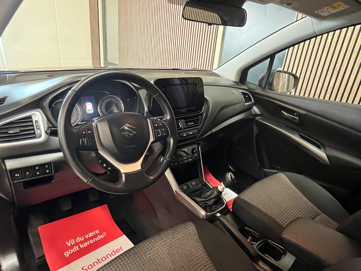 Suzuki S-Cross mHybrid Active