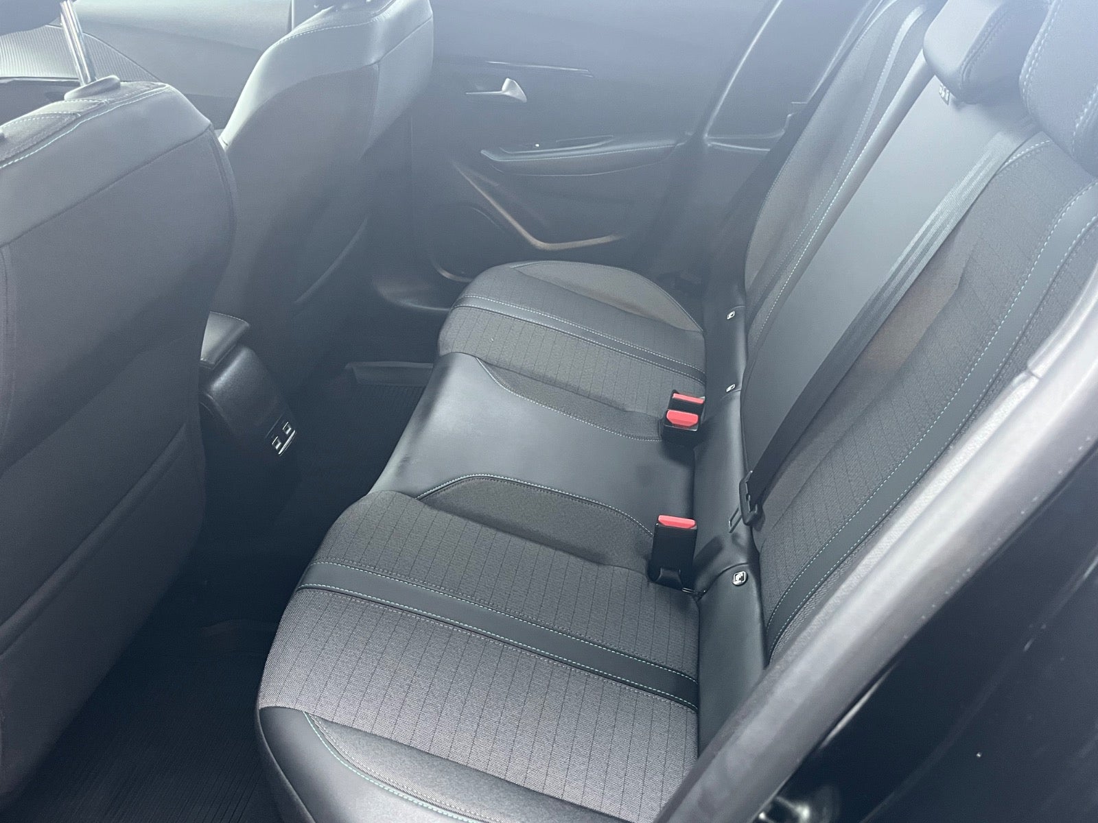 Billede af Peugeot 208 1,2 PureTech 100 Active Pack EAT8