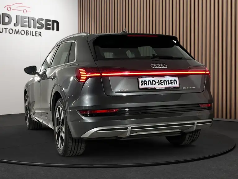 Audi e-tron S-line quattro
