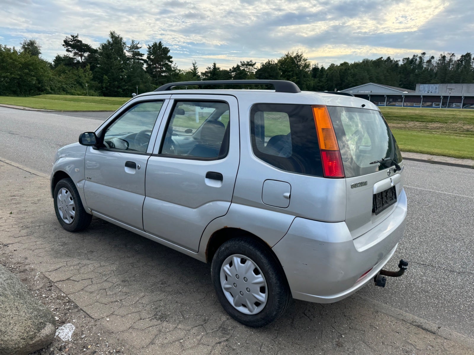 Suzuki Ignis 2006