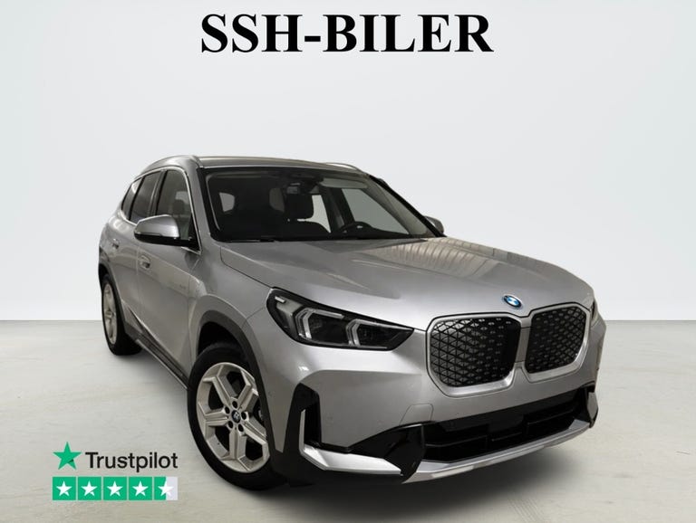 BMW iX1 eDrive20 X-Line