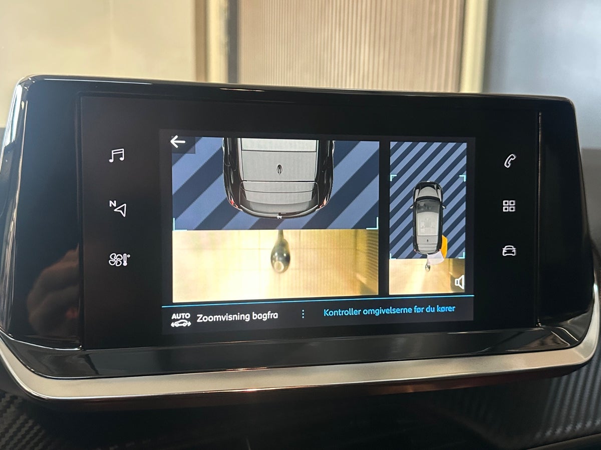 Peugeot 208 PureTech 100 Selection Sport