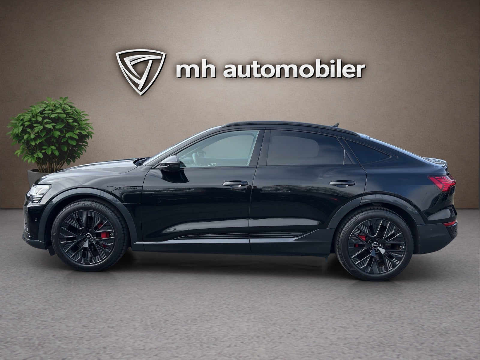 Billede af Audi Q8 e-tron 55 S-line Sportback quattro