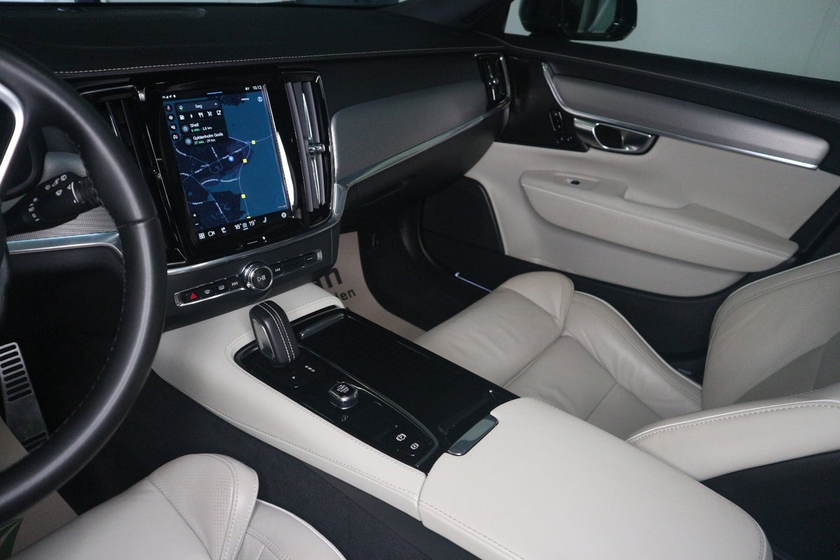 Volvo V90 T8 ReCharge R-Design aut. AWD
