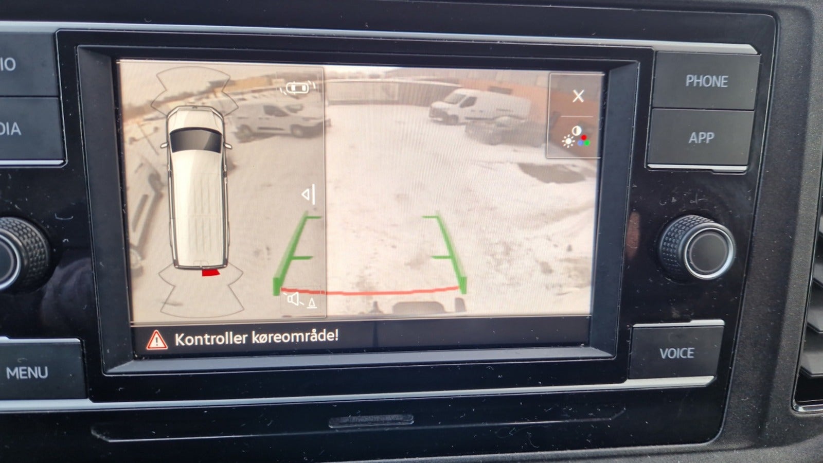 Billede af VW Crafter 35 2,0 TDi 177 Kassevogn L3H2 aut.