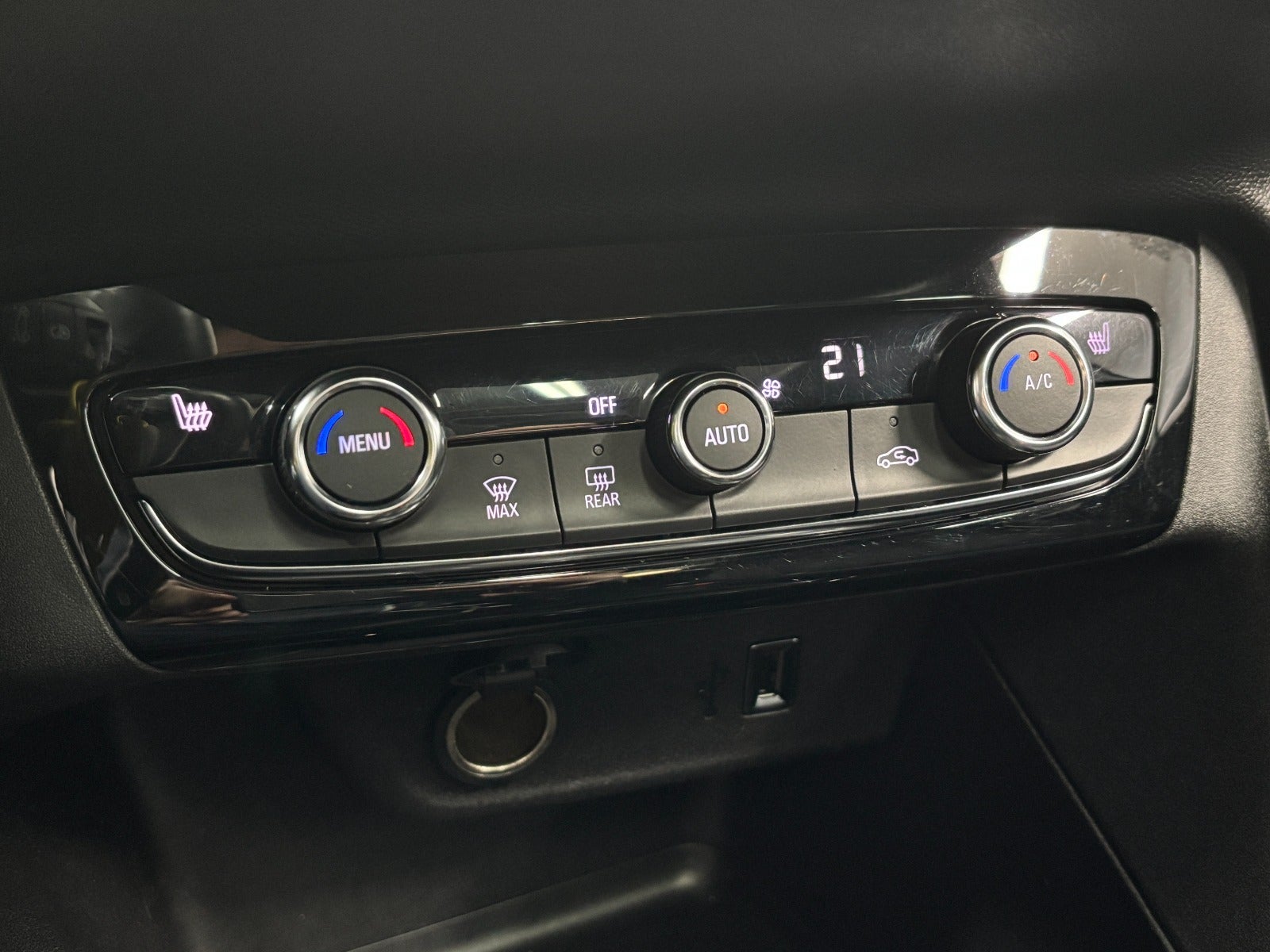 Billede af Opel Corsa 1,5 D 102 Sport