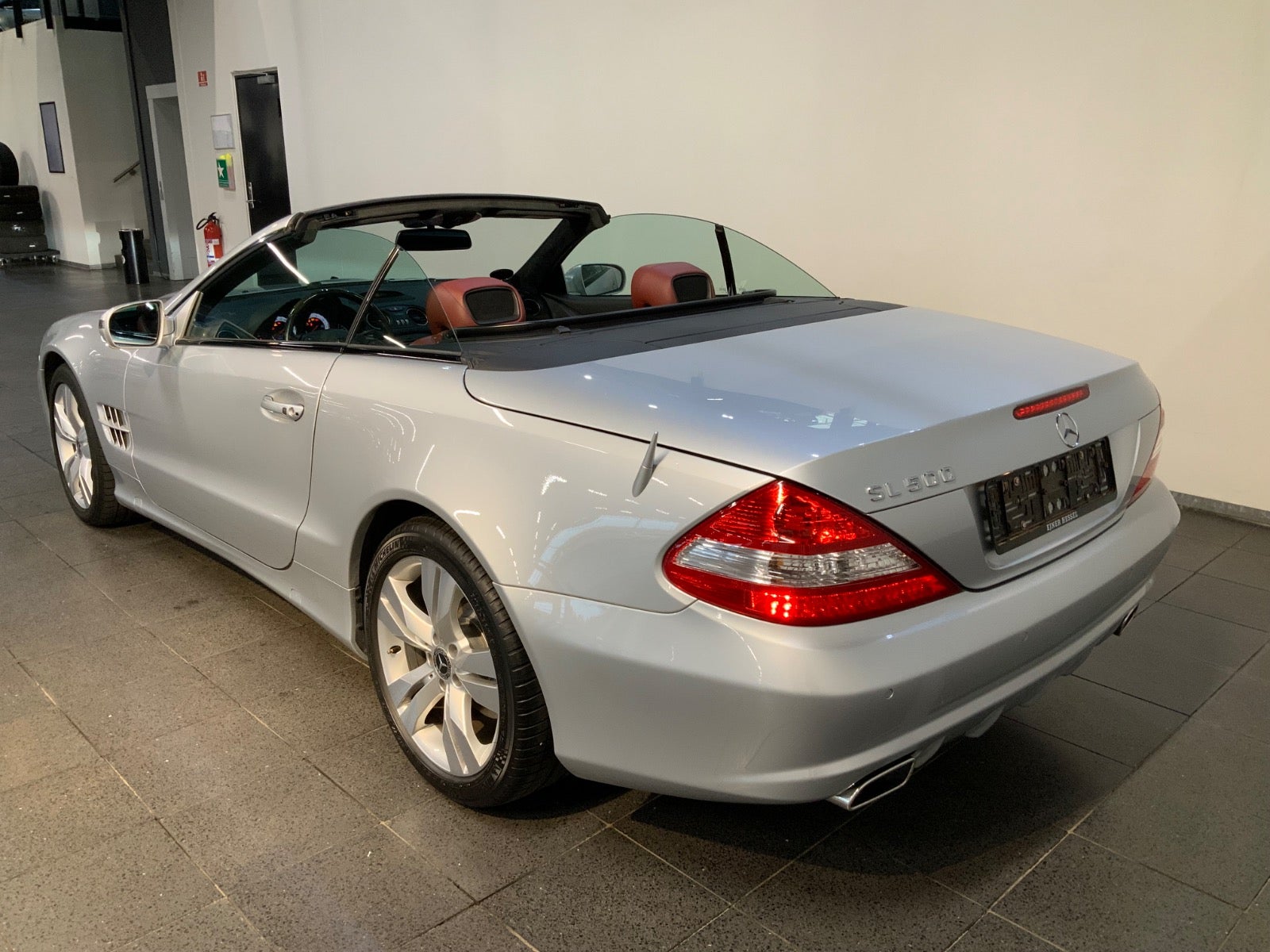 Mercedes-Benz SL 500 (3/8)