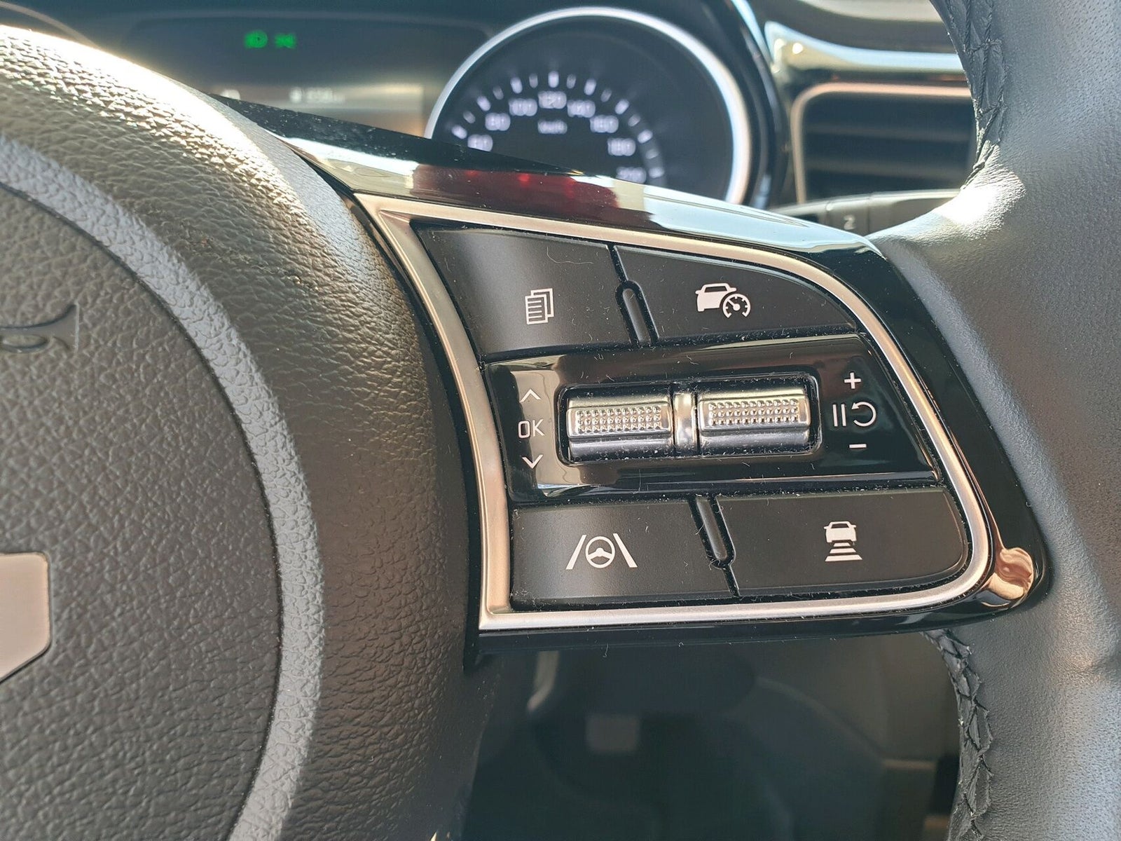 Kia Ceed PHEV Prestige SW DCT