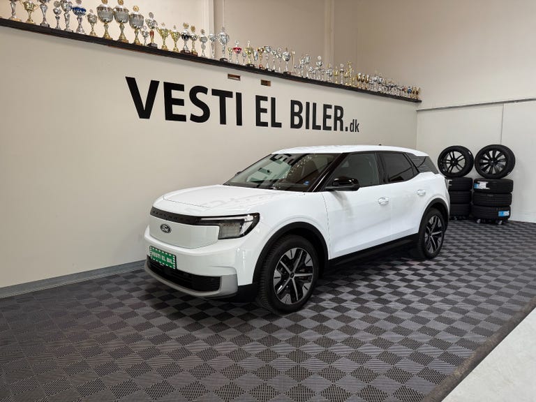 Ford Explorer Select Extended Range
