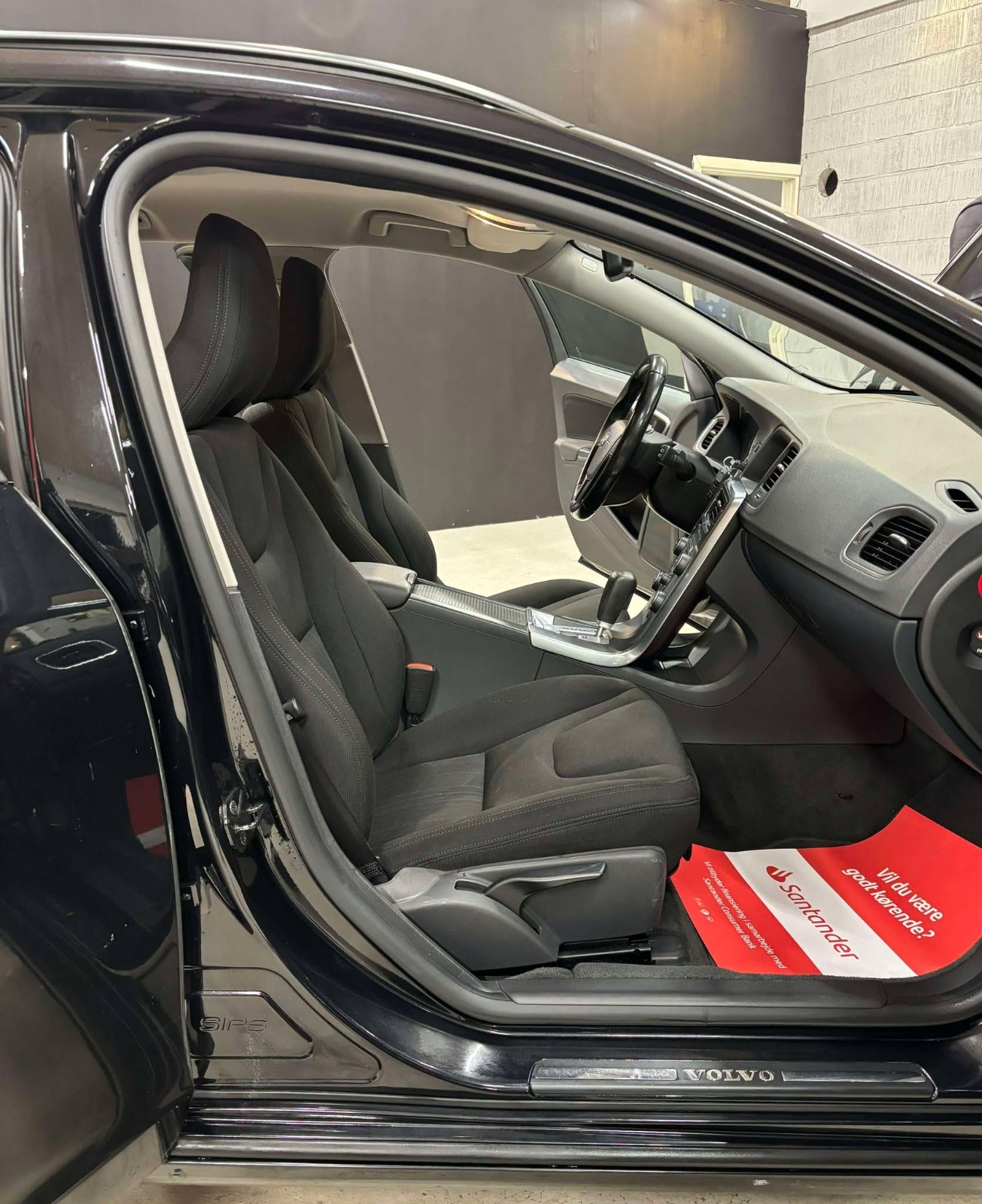 Billede af Volvo V60 1,6 T4 180 Kinetic aut.