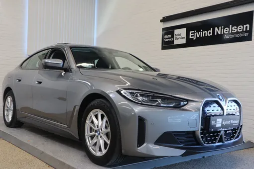 BMW i4 eDrive35 Charged