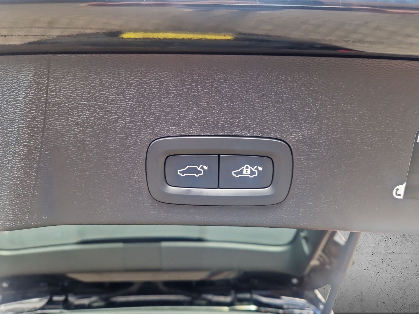 Billede af Volvo XC40 1,5 T5 ReCharge R-Design aut. Van