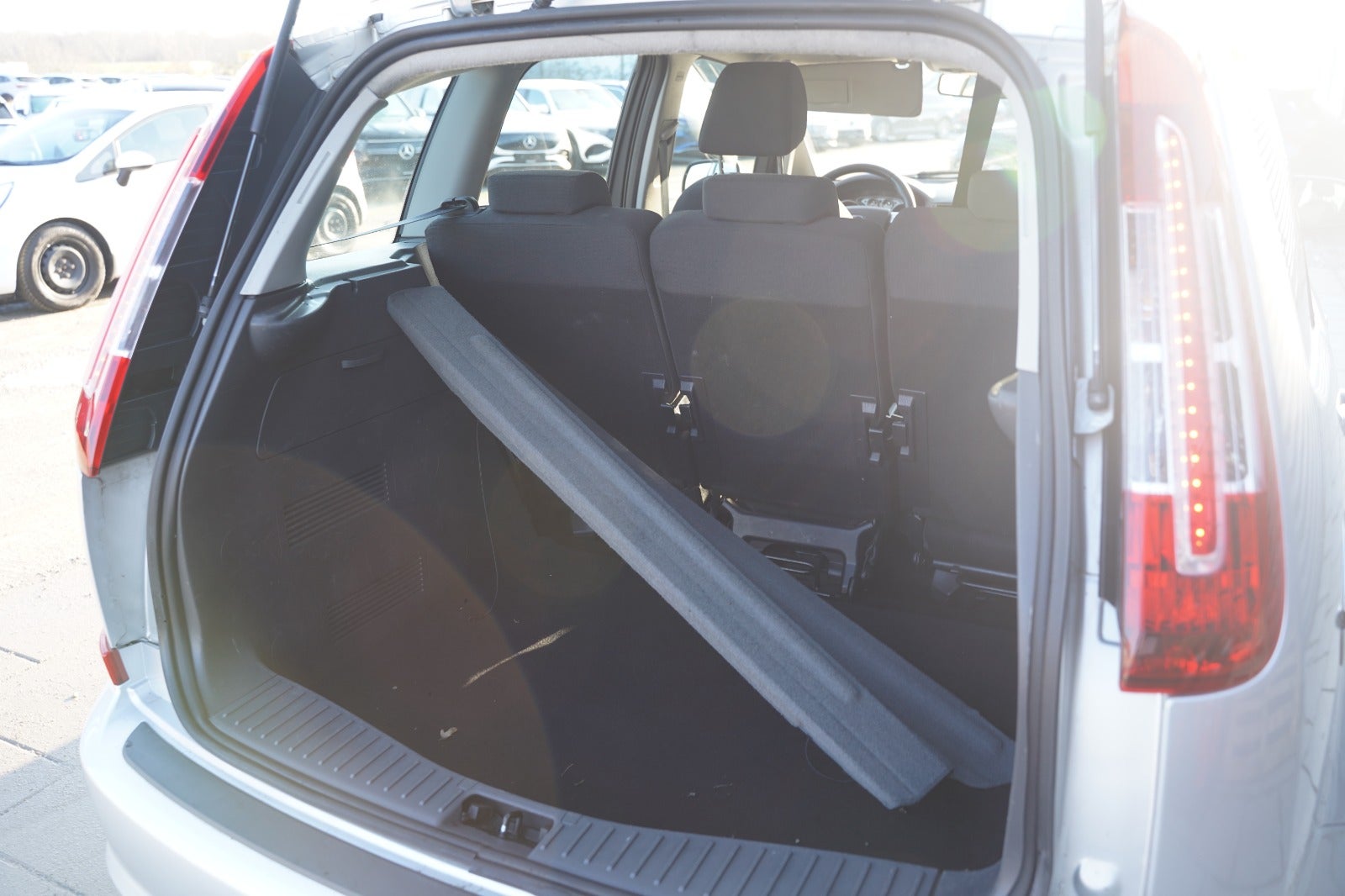 Billede af Ford C-MAX 1,6 TDCi 109 Trend