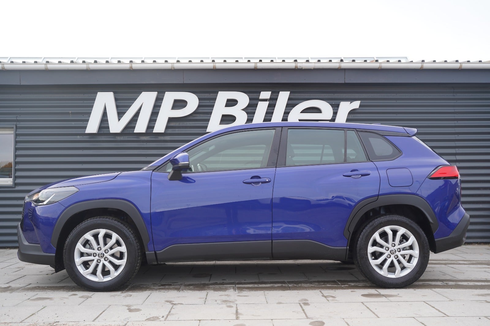 Billede af Toyota Corolla Cross 2,0 Hybrid Active CVT