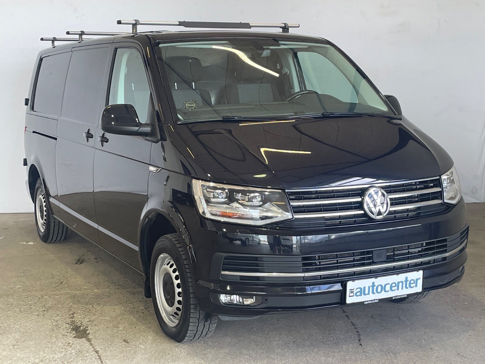 VW Transporter TDi 150 Kassevogn DSG lang