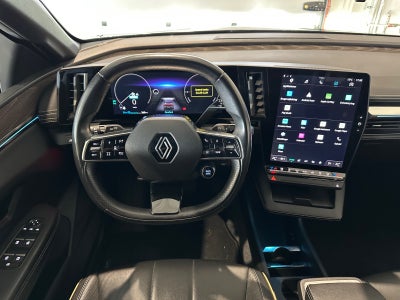 Renault Megane E-Tech Iconic