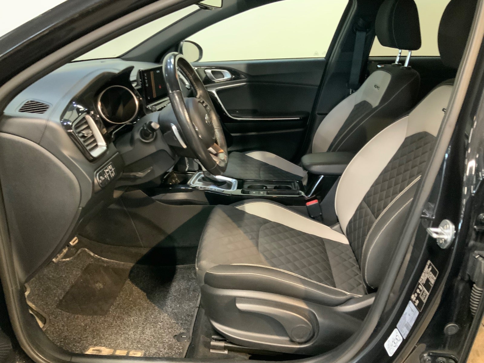 Kia Ceed (8/8)