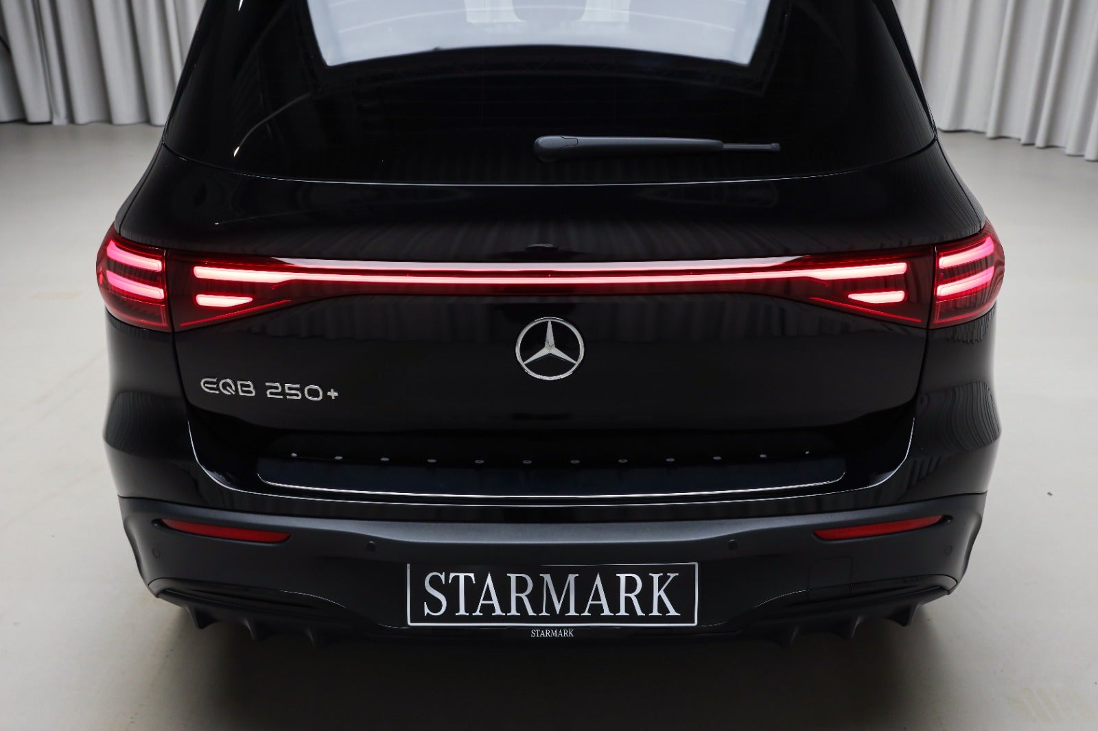 Mercedes-Benz EQB 250+