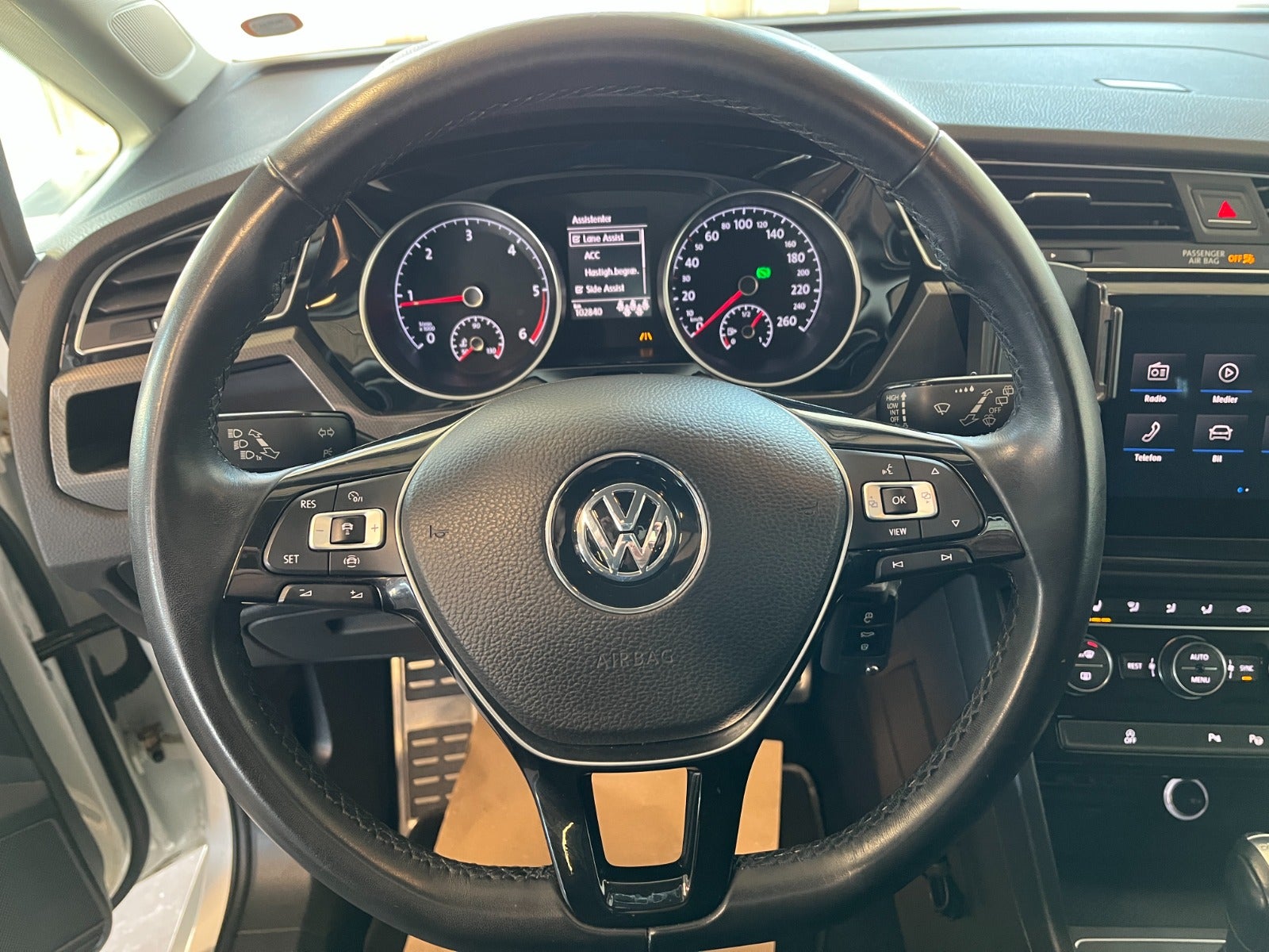 Billede af VW Touran 1,6 TDi 115 IQ.Drive DSG Van