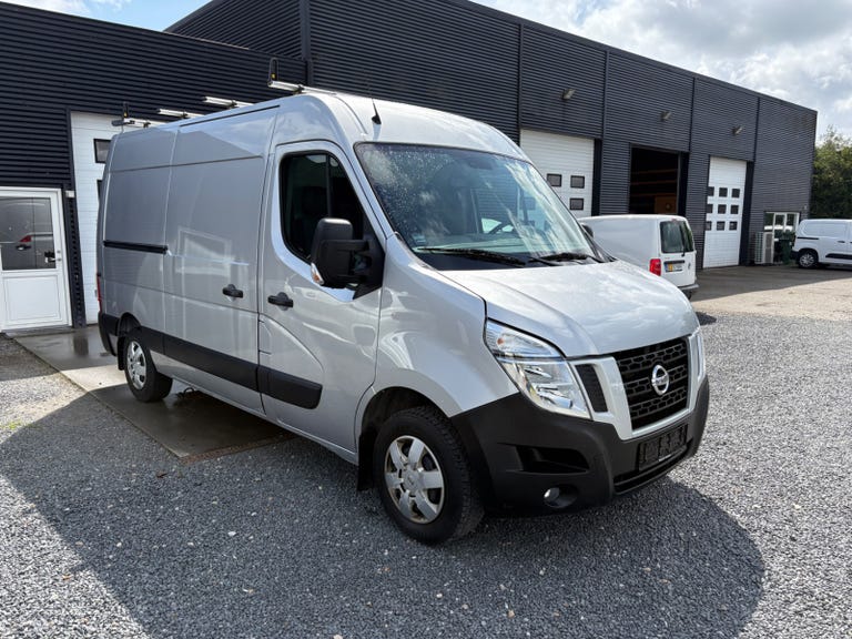 Nissan NV400 dCi 145 L2H2 Comfort Van