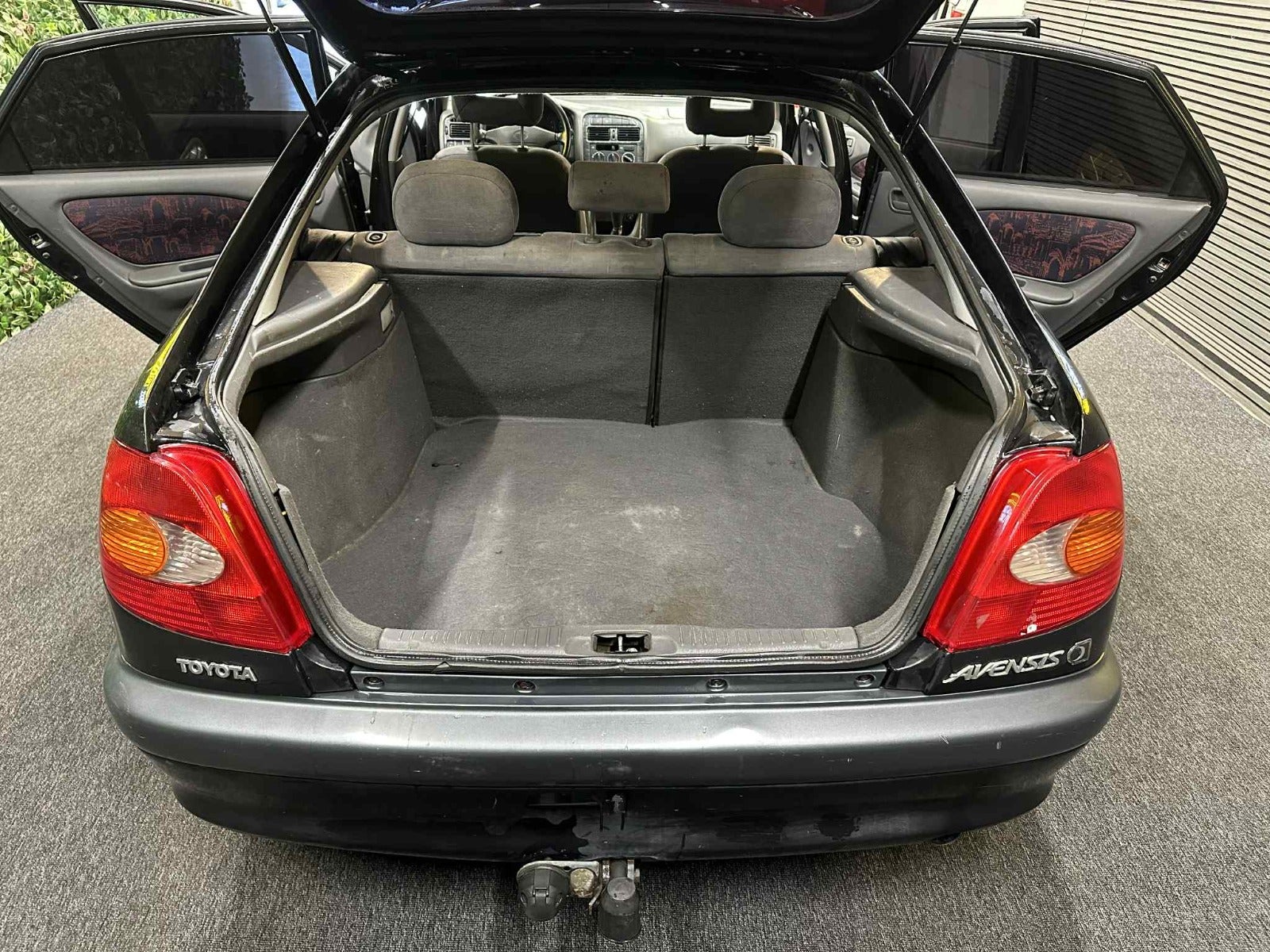 Billede af Toyota Avensis 1,8 Luna