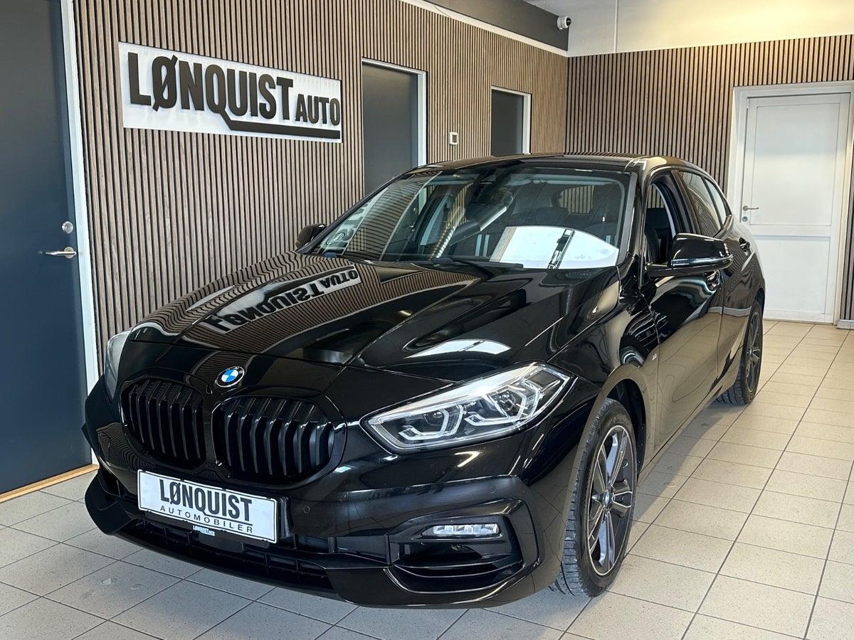 BMW 118i Sport Line aut. BMW 118i Sport Line aut.