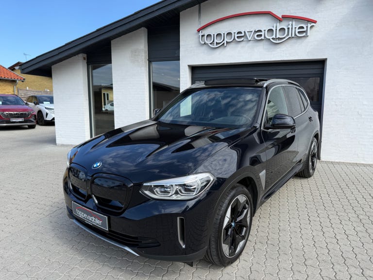 BMW iX3 Charged Plus