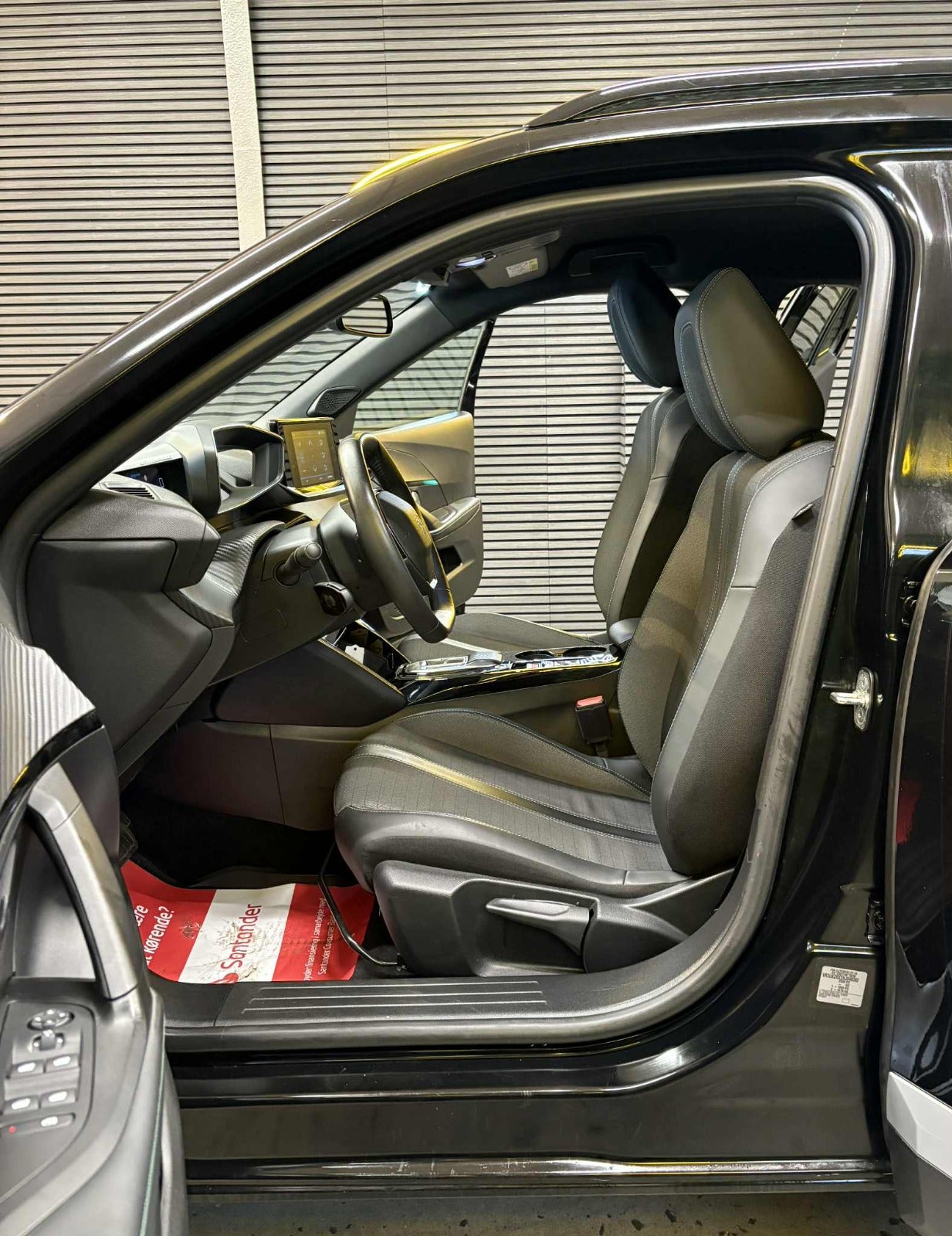 Billede af Peugeot e-2008 50 Allure