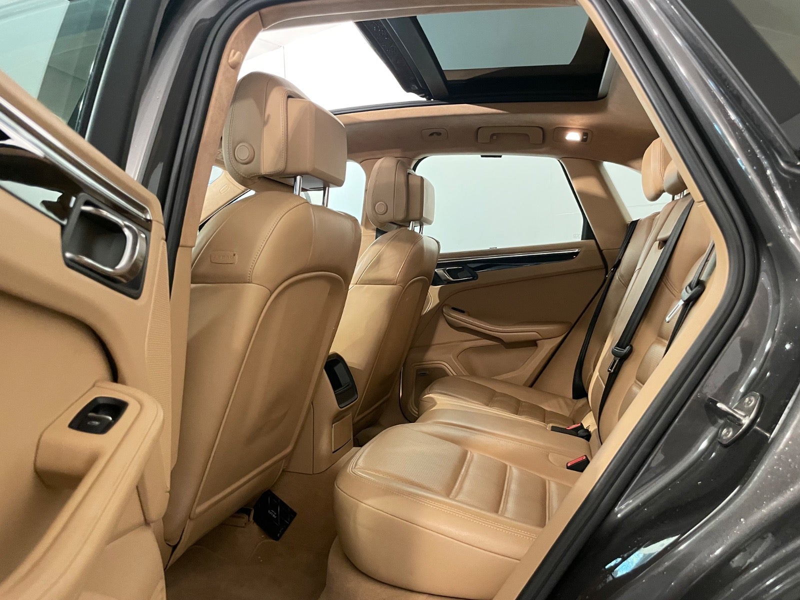 Porsche – Macan Turbo