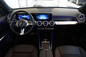 Mercedes EQB300