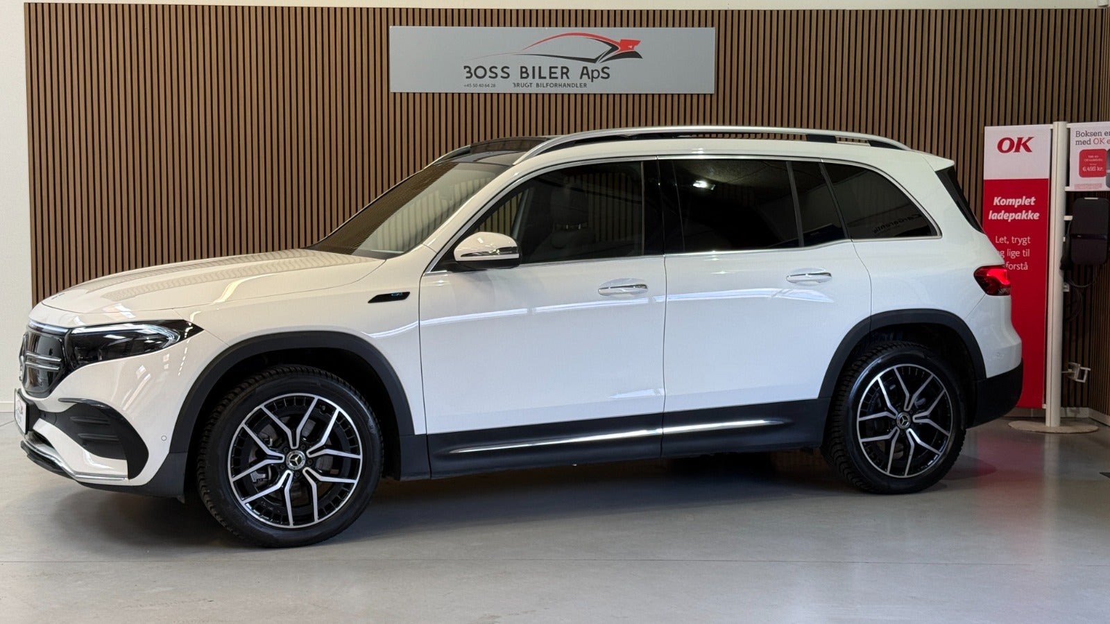 Billede af Mercedes EQB300  AMG Line 4Matic 7prs