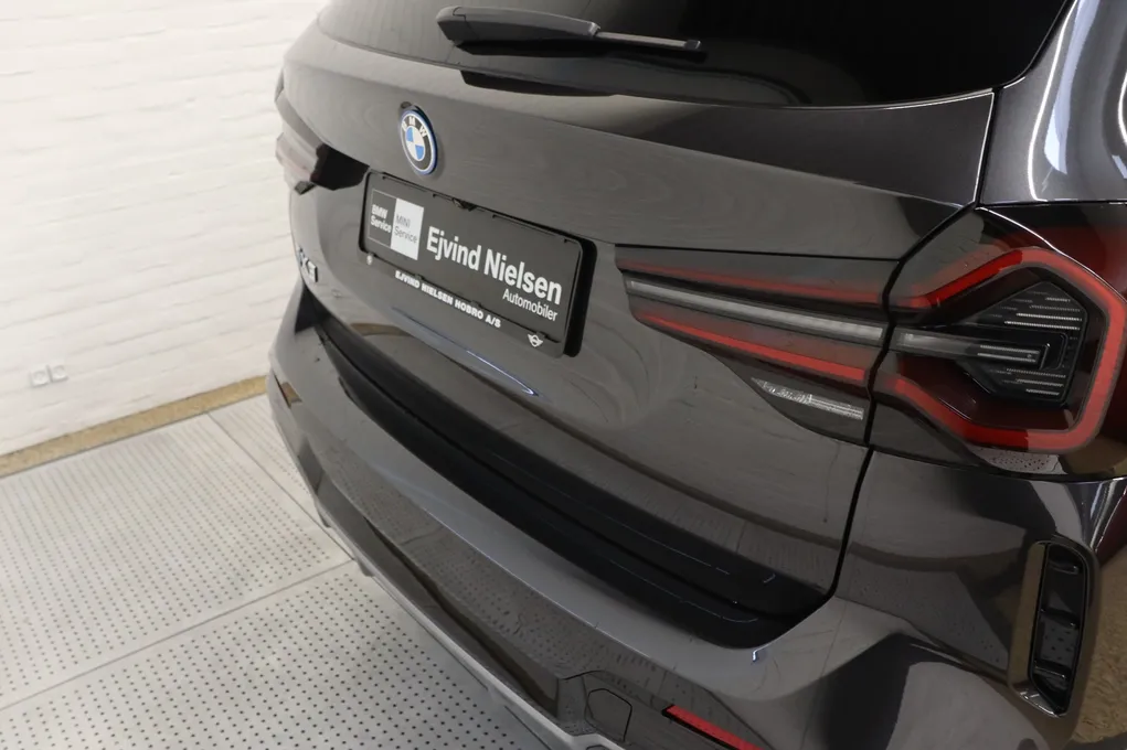 BMW iX3 Charged M-Sport